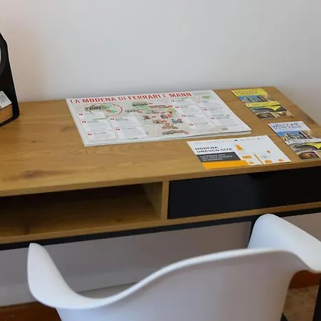 - Vicino Al Centro - Free Parking & Wi-fi