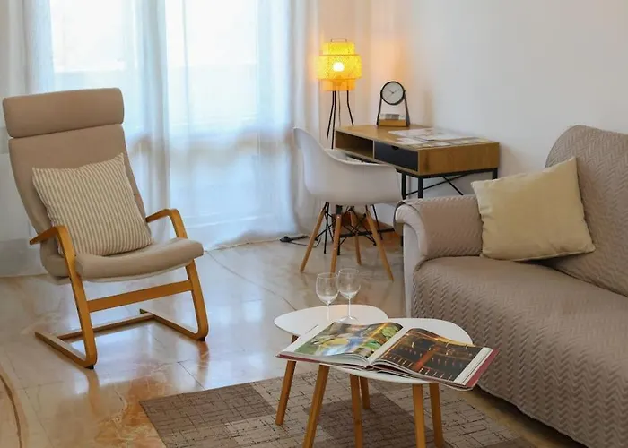 Апартаменты - Vicino Al Centro - Free Parking & Wi-fi Модена