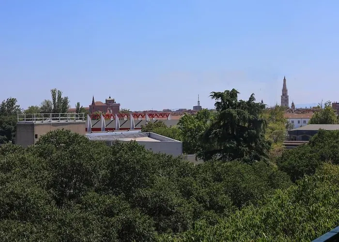 - Vicino Al Centro - Free Parking & Wi-fi Модена